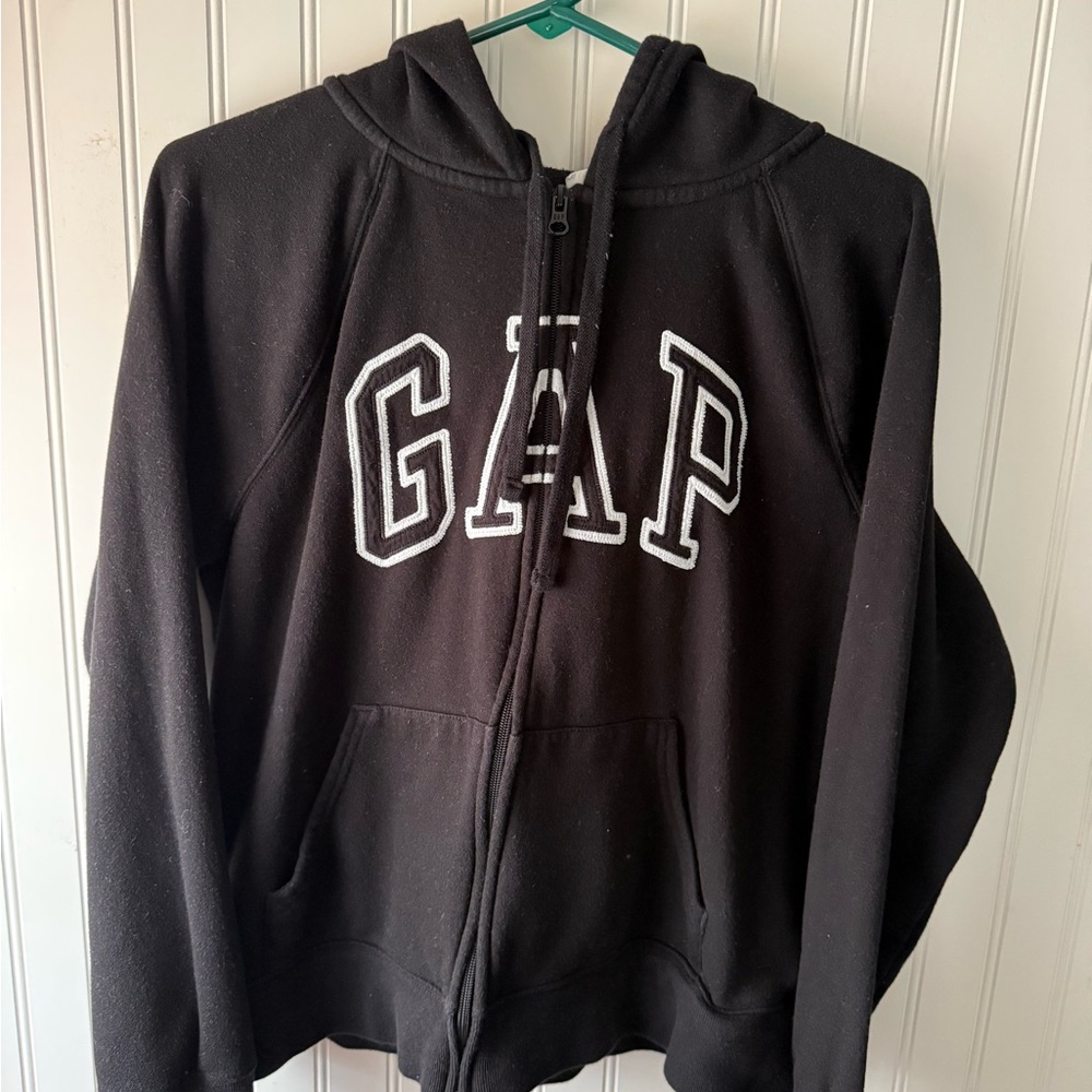 GAP Black Hoodie